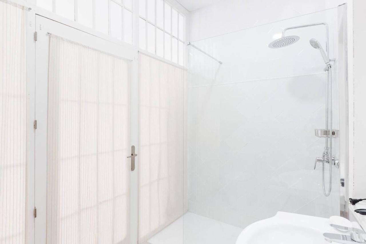 Loft En Primera Linea Del Paseo Maritimo Malaga Luaran gambar