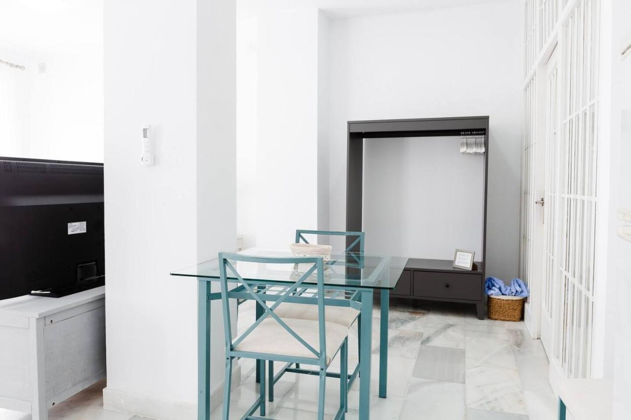 Loft En Primera Linea Del Paseo Maritimo Malaga Luaran gambar