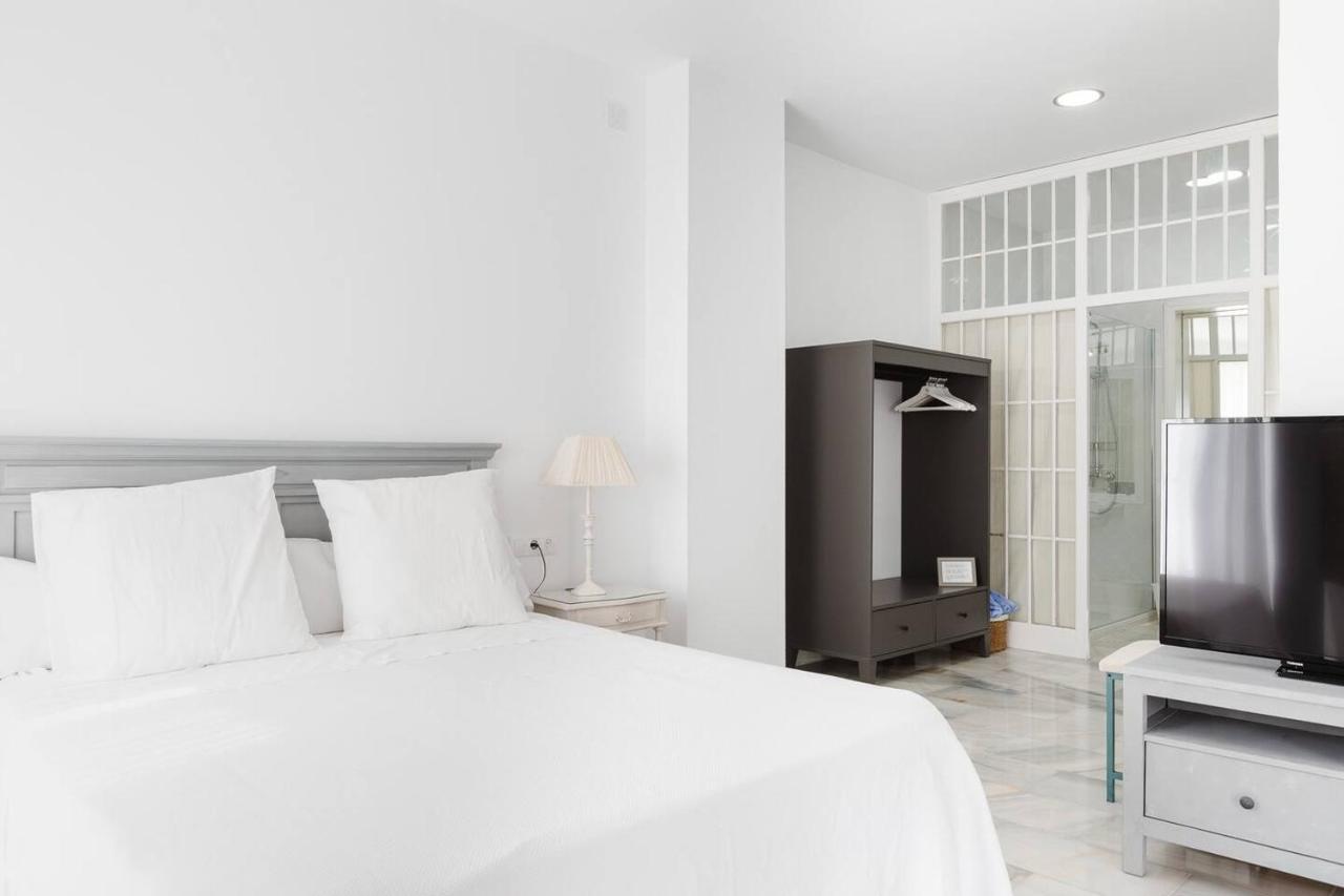 Loft En Primera Linea Del Paseo Maritimo Malaga Luaran gambar